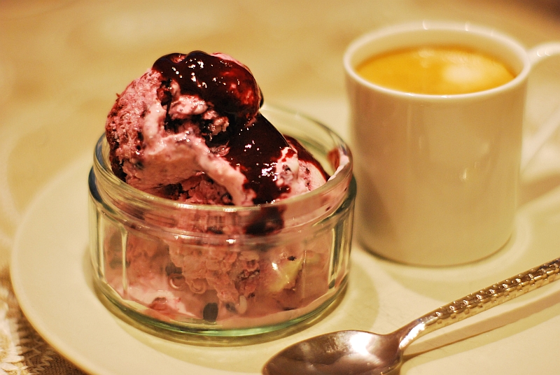 blackberry dessert